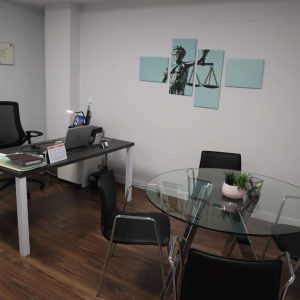 Abogados Alcorcón - Abogados Lara - Sala de juntas